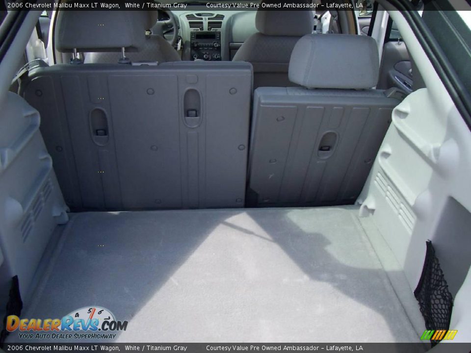 2006 Chevrolet Malibu Maxx LT Wagon White / Titanium Gray Photo #10