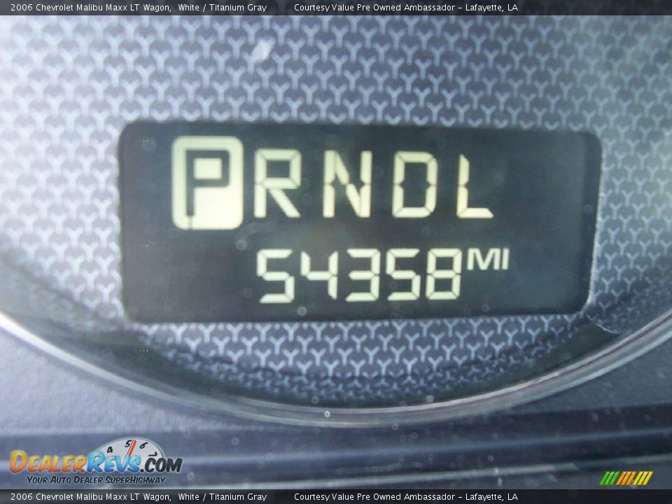 2006 Chevrolet Malibu Maxx LT Wagon White / Titanium Gray Photo #13