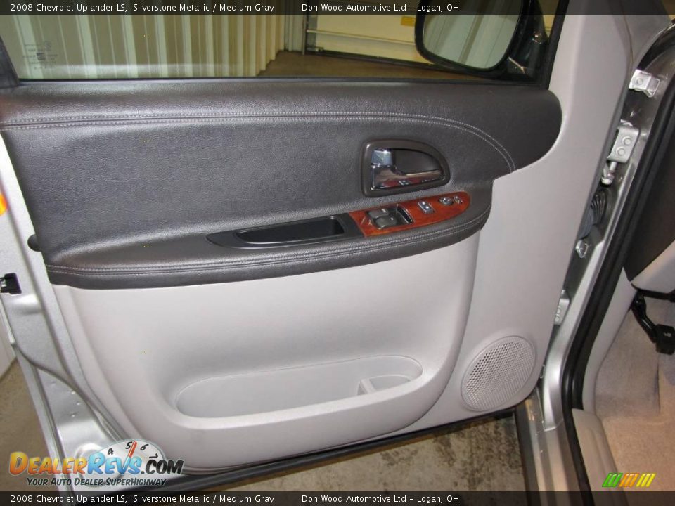 2008 Chevrolet Uplander LS Silverstone Metallic / Medium Gray Photo #12