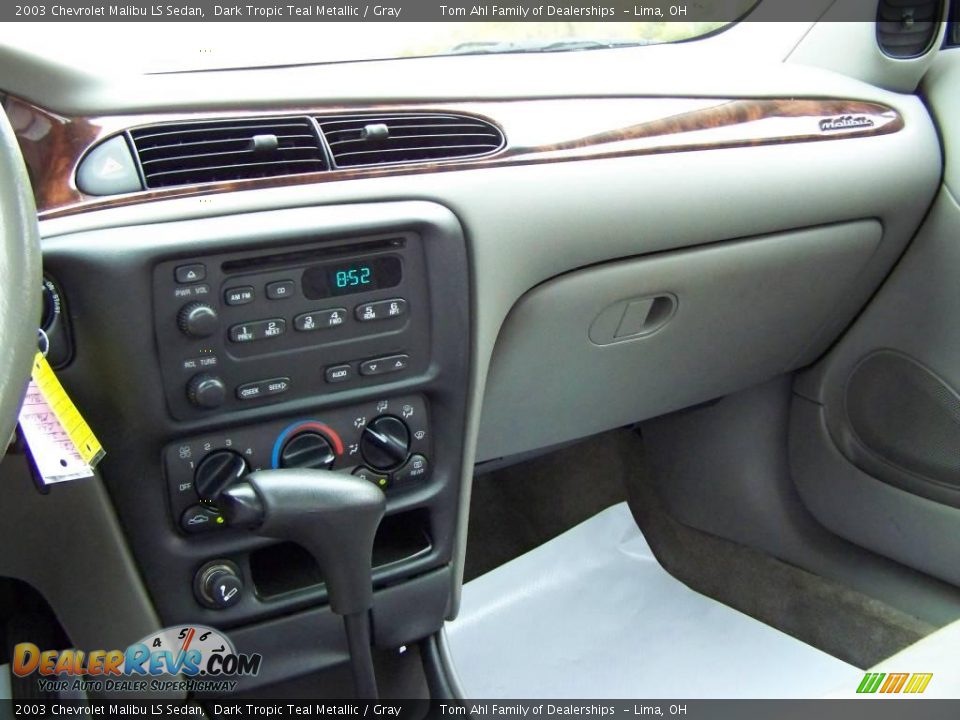 2003 Chevrolet Malibu LS Sedan Dark Tropic Teal Metallic / Gray Photo #16