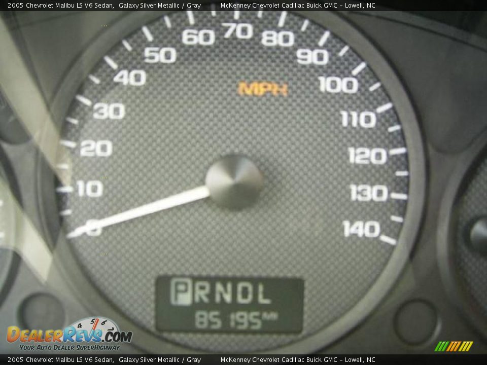 2005 Chevrolet Malibu LS V6 Sedan Galaxy Silver Metallic / Gray Photo #23