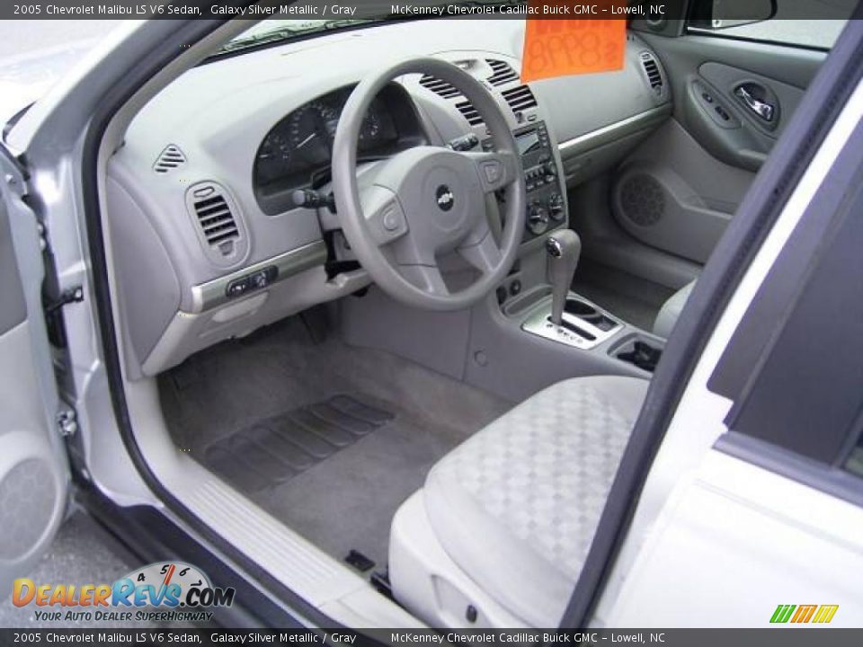 2005 Chevrolet Malibu LS V6 Sedan Galaxy Silver Metallic / Gray Photo #24