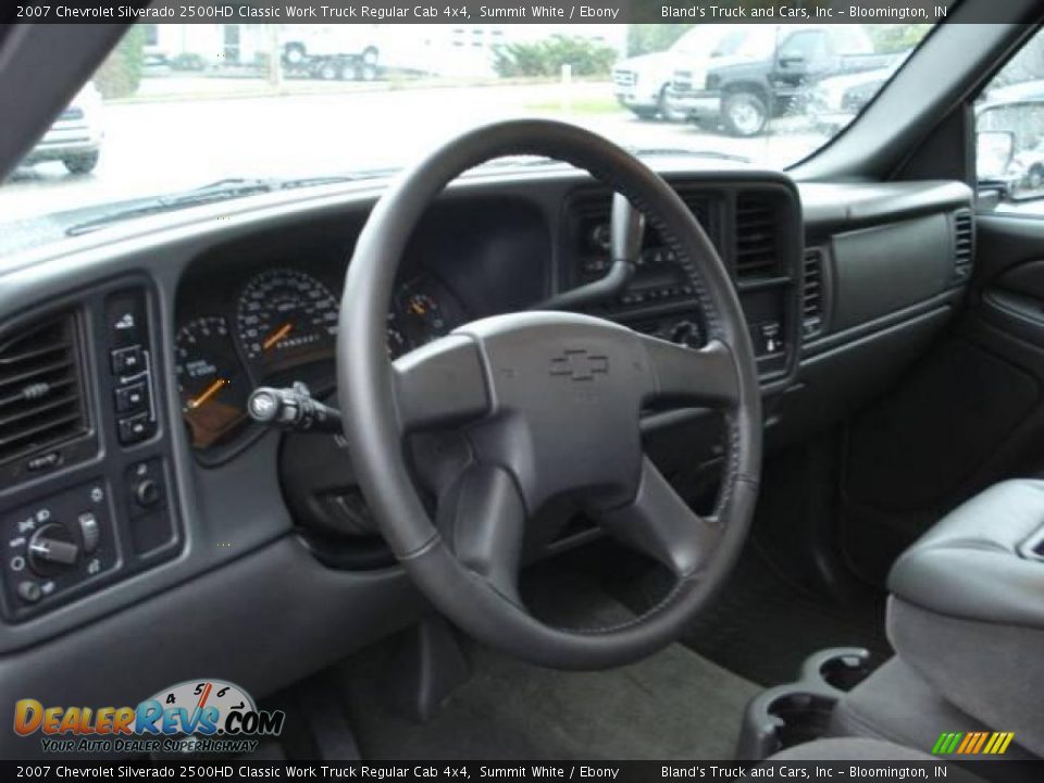 2007 Chevrolet Silverado 2500HD Classic Work Truck Regular Cab 4x4 Summit White / Ebony Photo #5