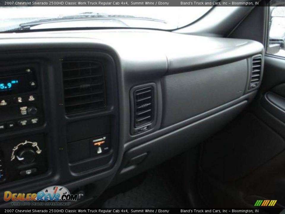 2007 Chevrolet Silverado 2500HD Classic Work Truck Regular Cab 4x4 Summit White / Ebony Photo #21