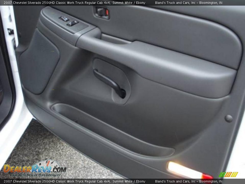 2007 Chevrolet Silverado 2500HD Classic Work Truck Regular Cab 4x4 Summit White / Ebony Photo #22