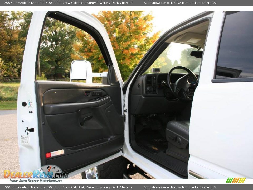 2006 Chevrolet Silverado 2500HD LT Crew Cab 4x4 Summit White / Dark Charcoal Photo #14