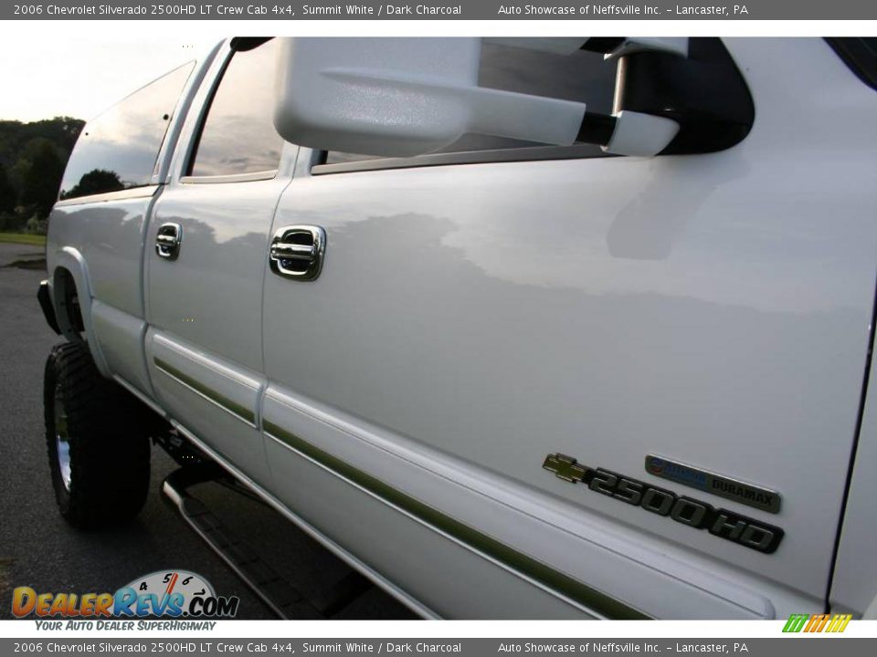 2006 Chevrolet Silverado 2500HD LT Crew Cab 4x4 Summit White / Dark Charcoal Photo #30