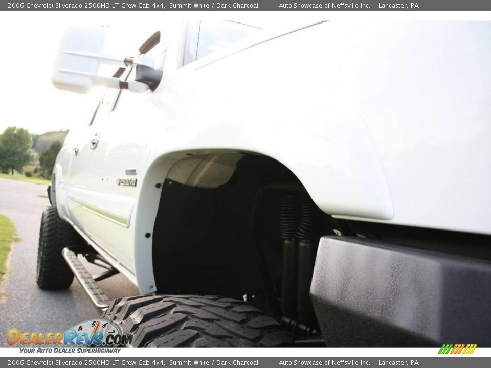 2006 Chevrolet Silverado 2500HD LT Crew Cab 4x4 Summit White / Dark Charcoal Photo #31