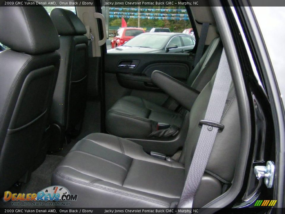 2009 GMC Yukon Denali AWD Onyx Black / Ebony Photo #11
