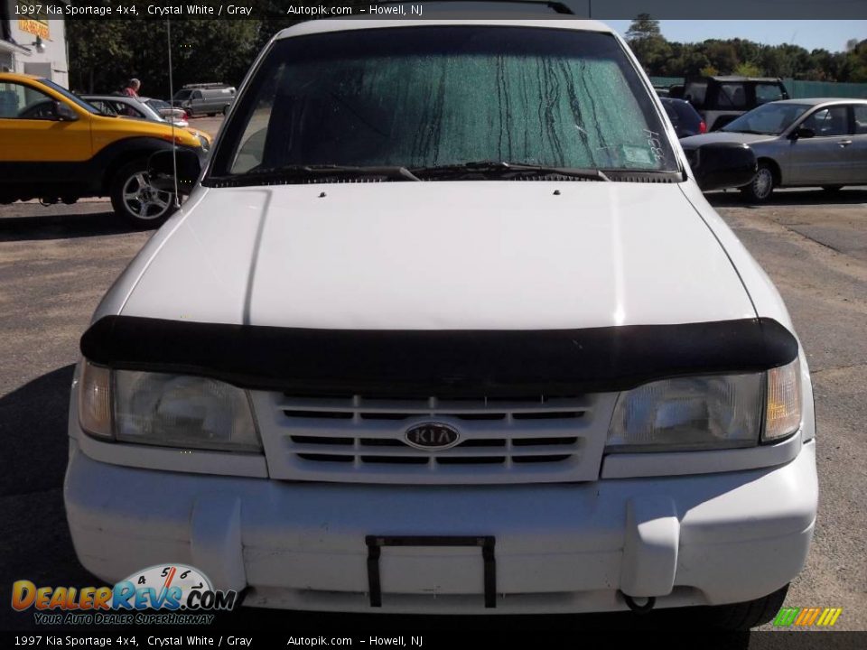 1997 Kia Sportage 4x4 Crystal White / Gray Photo #2