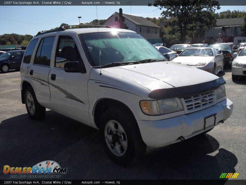 1997 Kia Sportage 4x4 Crystal White / Gray Photo #3