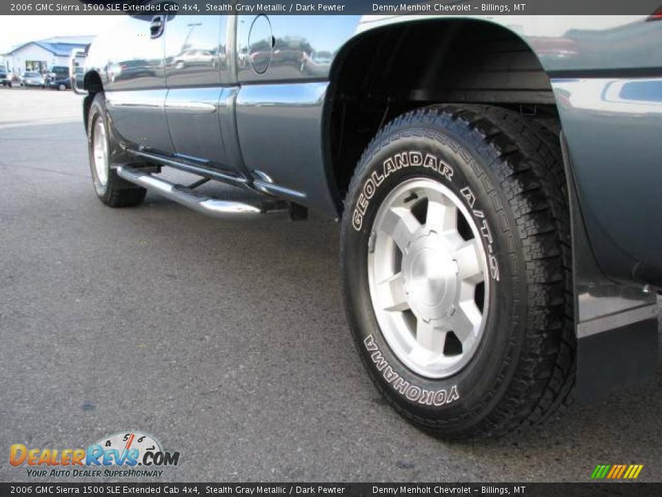 2006 GMC Sierra 1500 SLE Extended Cab 4x4 Stealth Gray Metallic / Dark Pewter Photo #8