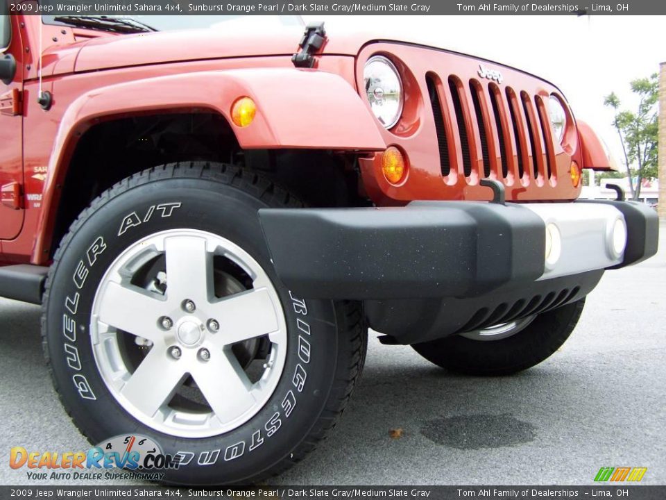 2009 Jeep Wrangler Unlimited Sahara 4x4 Sunburst Orange Pearl / Dark Slate Gray/Medium Slate Gray Photo #2