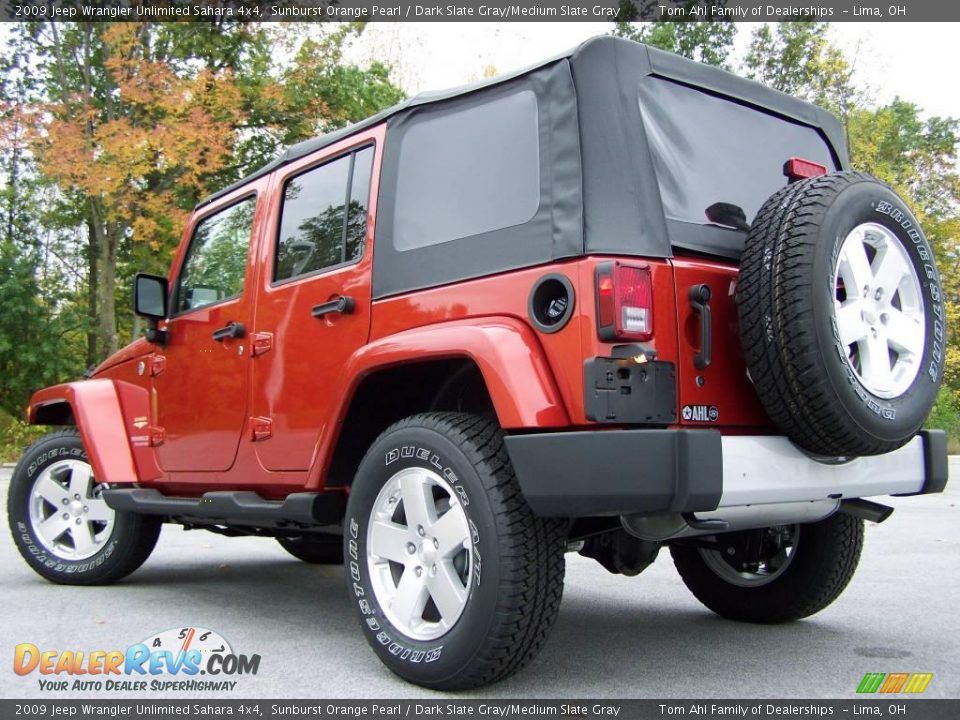 2009 Jeep Wrangler Unlimited Sahara 4x4 Sunburst Orange Pearl / Dark Slate Gray/Medium Slate Gray Photo #4
