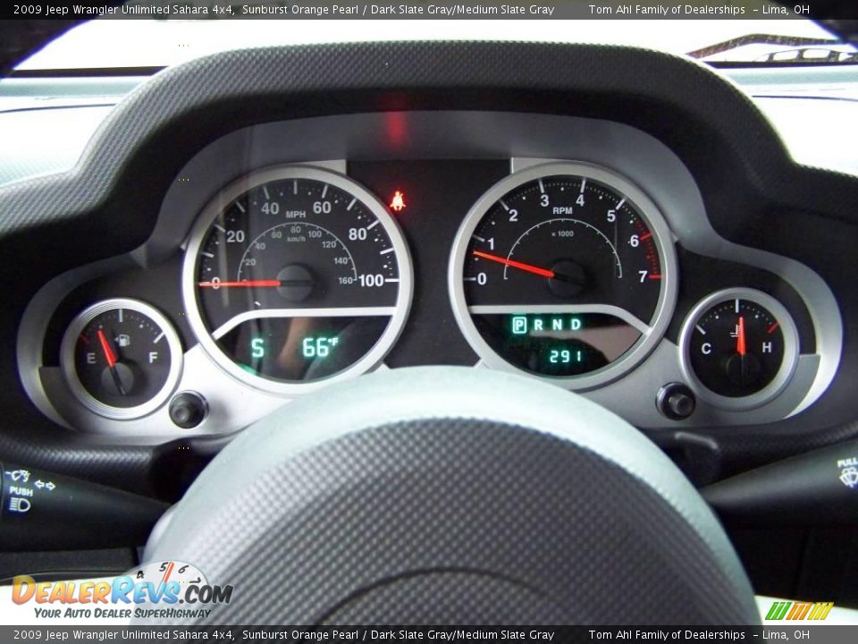 2009 Jeep Wrangler Unlimited Sahara 4x4 Sunburst Orange Pearl / Dark Slate Gray/Medium Slate Gray Photo #15