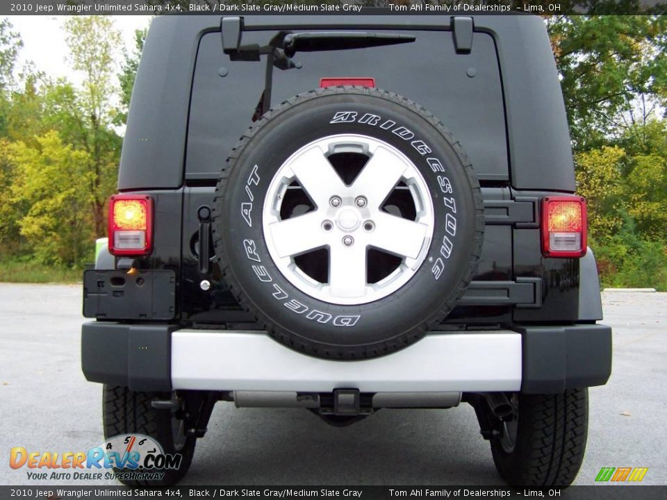 2010 Jeep Wrangler Unlimited Sahara 4x4 Black / Dark Slate Gray/Medium Slate Gray Photo #6
