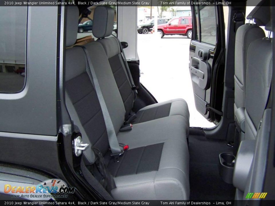 2010 Jeep Wrangler Unlimited Sahara 4x4 Black / Dark Slate Gray/Medium Slate Gray Photo #11