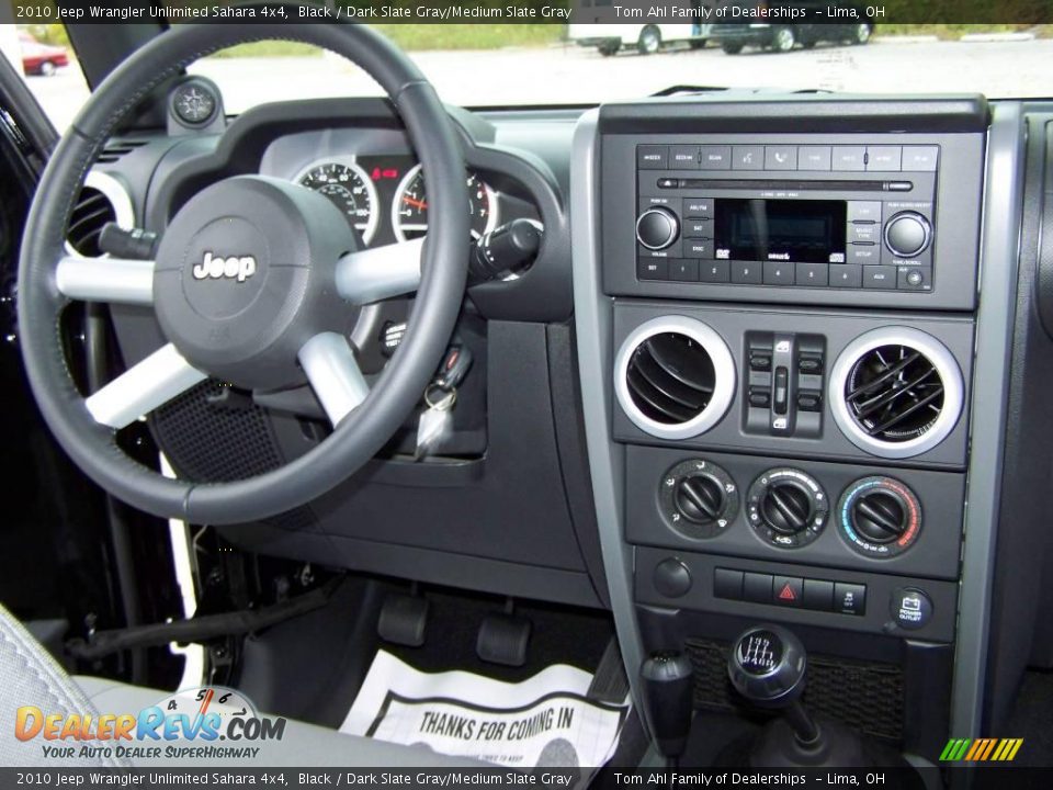 2010 Jeep Wrangler Unlimited Sahara 4x4 Black / Dark Slate Gray/Medium Slate Gray Photo #13
