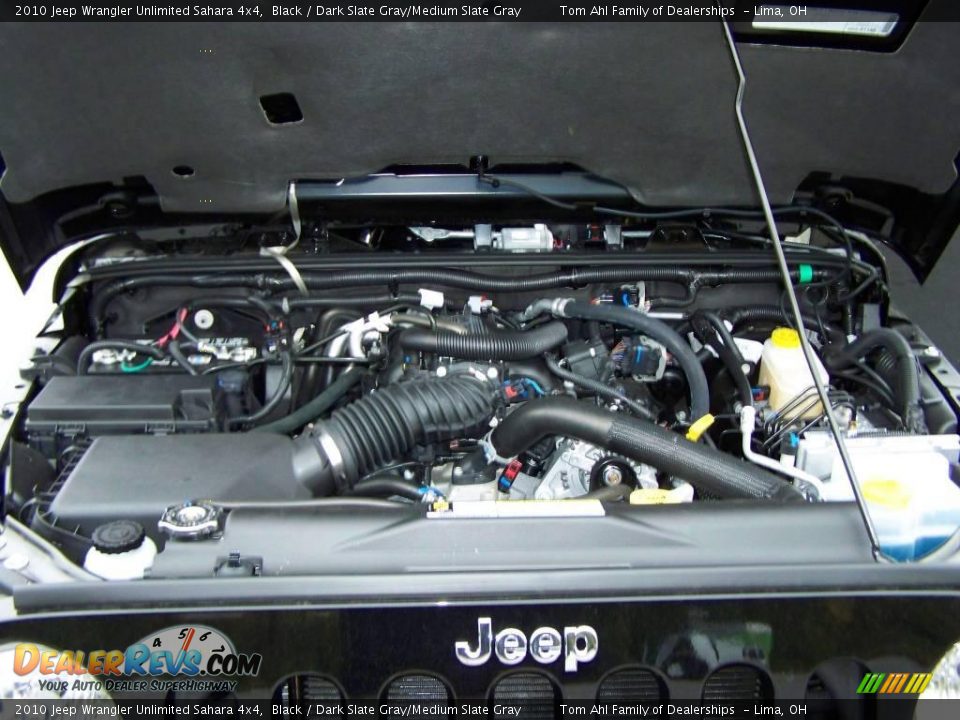 2010 Jeep Wrangler Unlimited Sahara 4x4 Black / Dark Slate Gray/Medium Slate Gray Photo #14