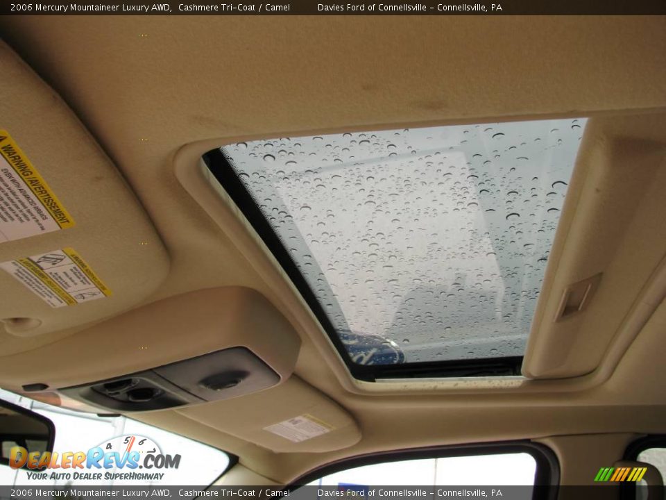 2006 Mercury Mountaineer Luxury AWD Cashmere Tri-Coat / Camel Photo #8