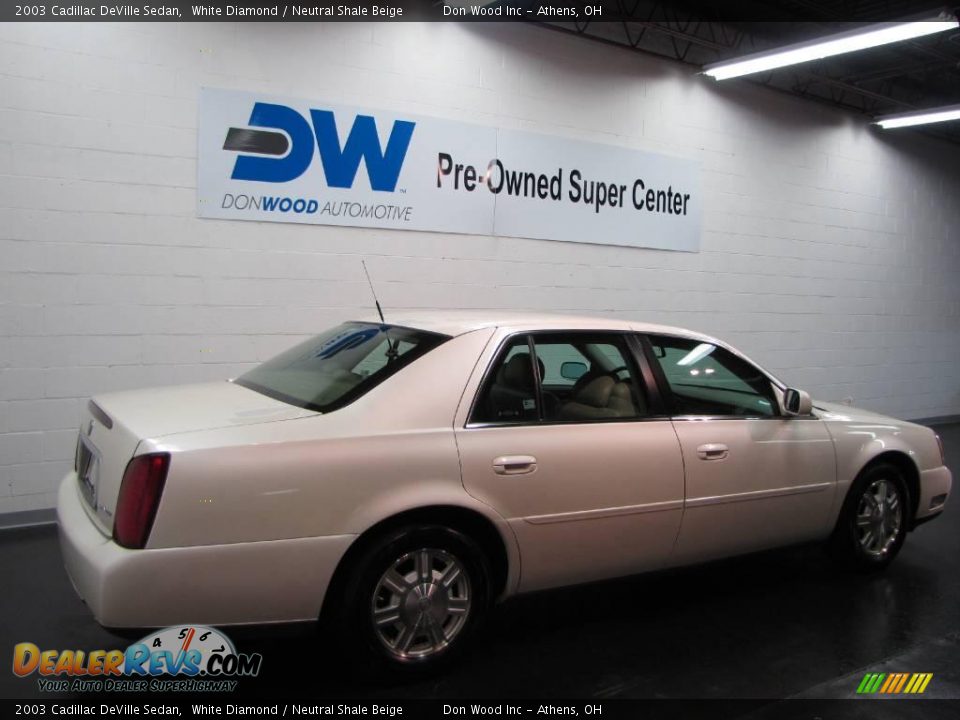 2003 Cadillac DeVille Sedan White Diamond / Neutral Shale Beige Photo #4