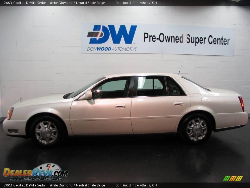 2003 Cadillac DeVille Sedan White Diamond / Neutral Shale Beige Photo #5