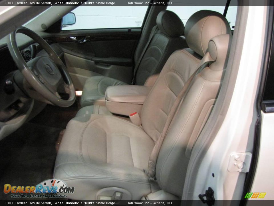 2003 Cadillac DeVille Sedan White Diamond / Neutral Shale Beige Photo #9