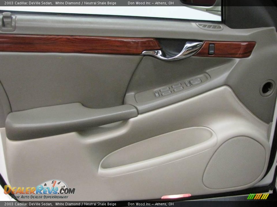 2003 Cadillac DeVille Sedan White Diamond / Neutral Shale Beige Photo #13