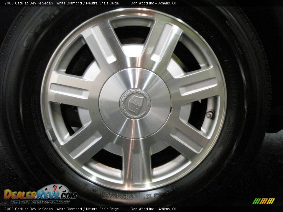 2003 Cadillac DeVille Sedan White Diamond / Neutral Shale Beige Photo #21