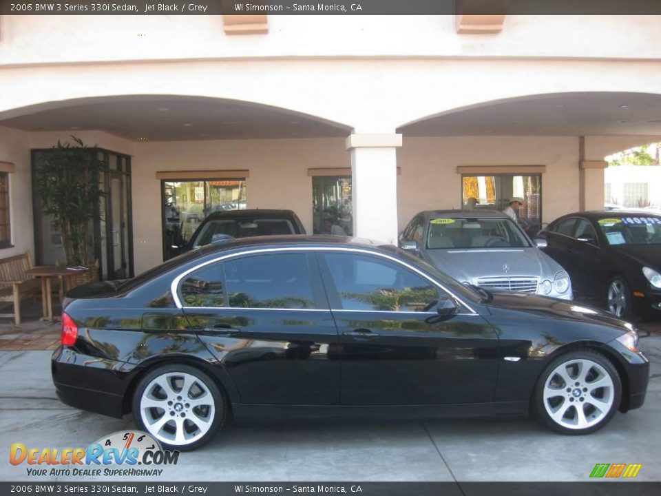 2006 BMW 3 Series 330i Sedan Jet Black / Grey Photo #2