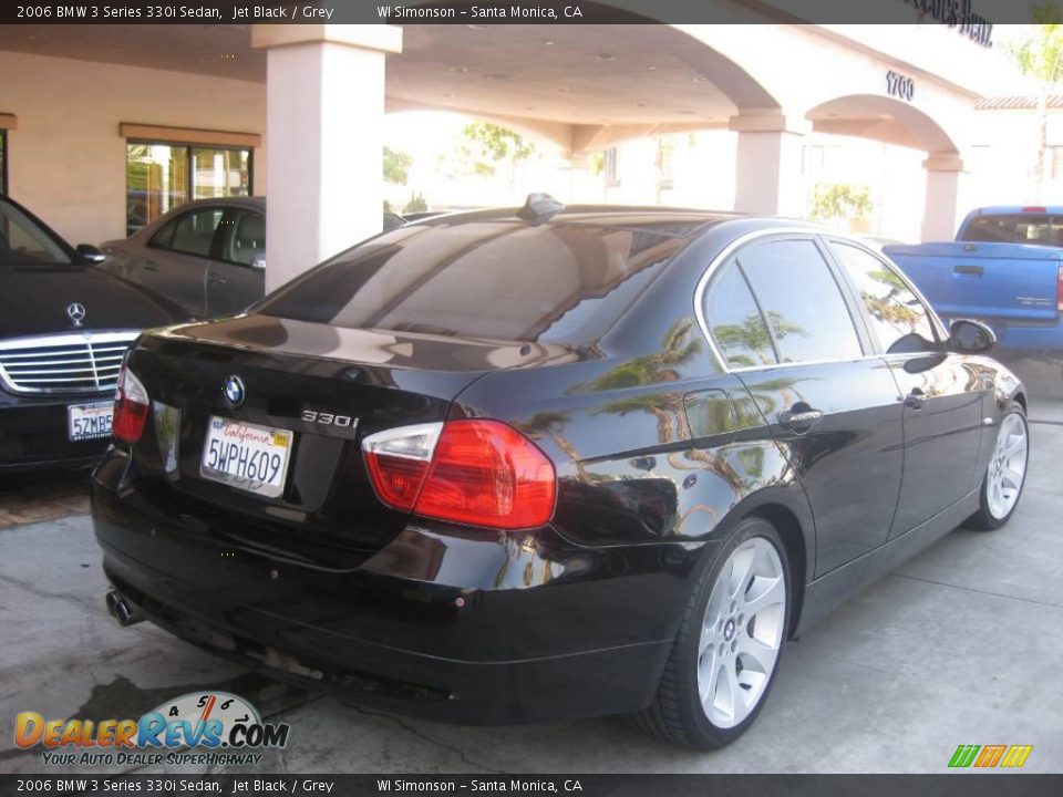 2006 BMW 3 Series 330i Sedan Jet Black / Grey Photo #3