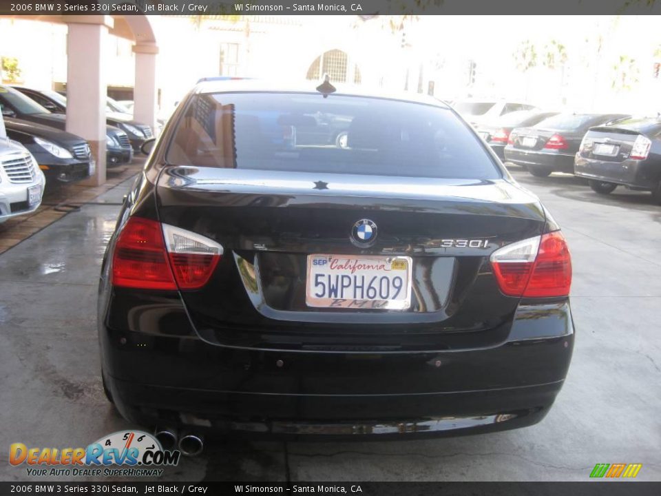 2006 BMW 3 Series 330i Sedan Jet Black / Grey Photo #4