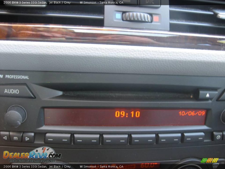 2006 BMW 3 Series 330i Sedan Jet Black / Grey Photo #14