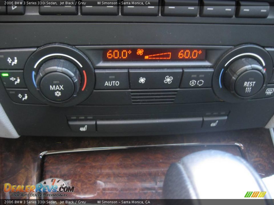 2006 BMW 3 Series 330i Sedan Jet Black / Grey Photo #16
