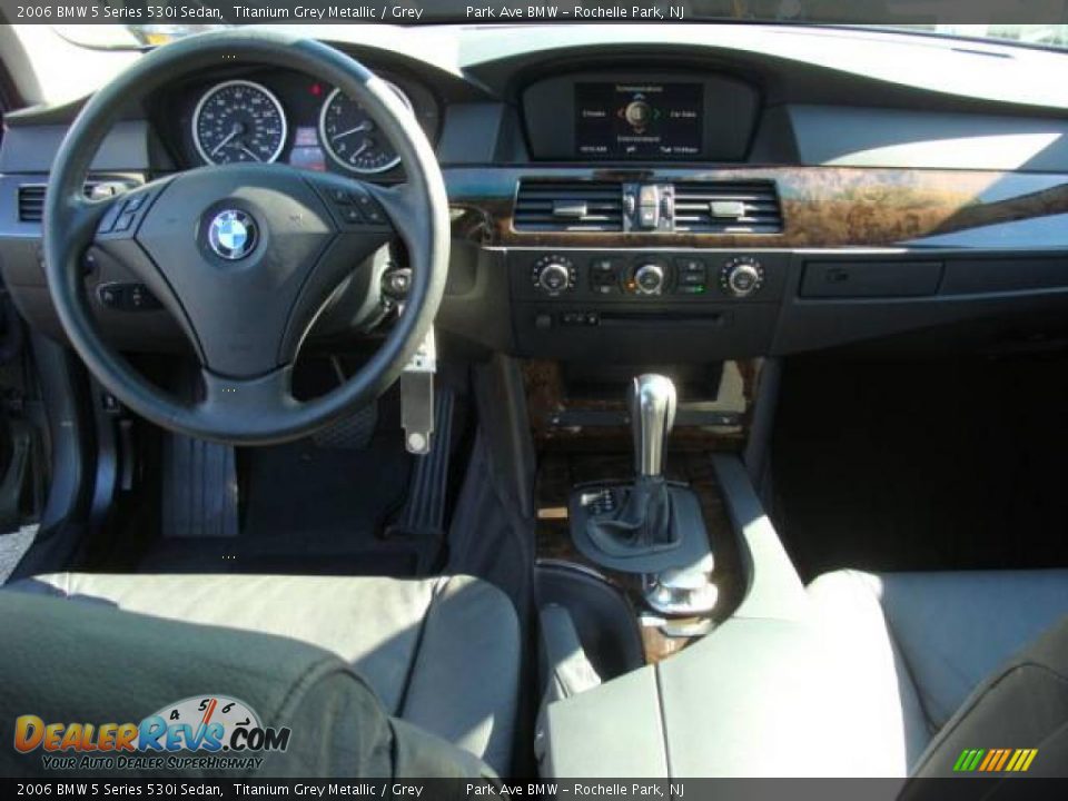 2006 BMW 5 Series 530i Sedan Titanium Grey Metallic / Grey Photo #12