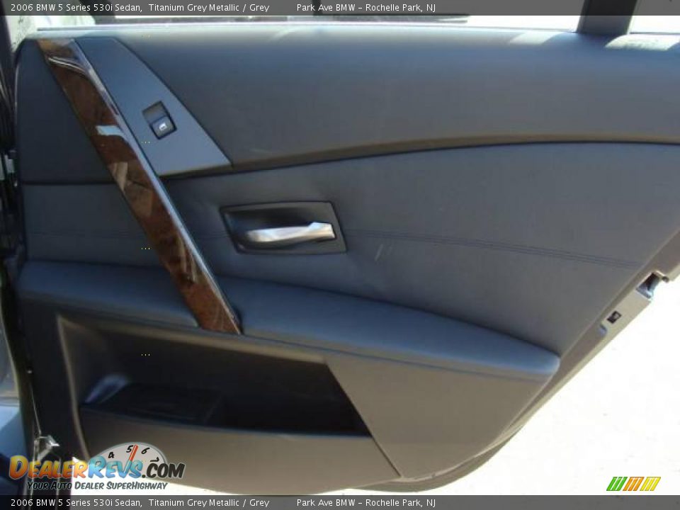 2006 BMW 5 Series 530i Sedan Titanium Grey Metallic / Grey Photo #19