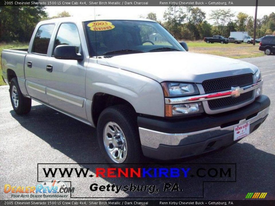2005 Chevrolet Silverado 1500 LS Crew Cab 4x4 Silver Birch Metallic / Dark Charcoal Photo #1