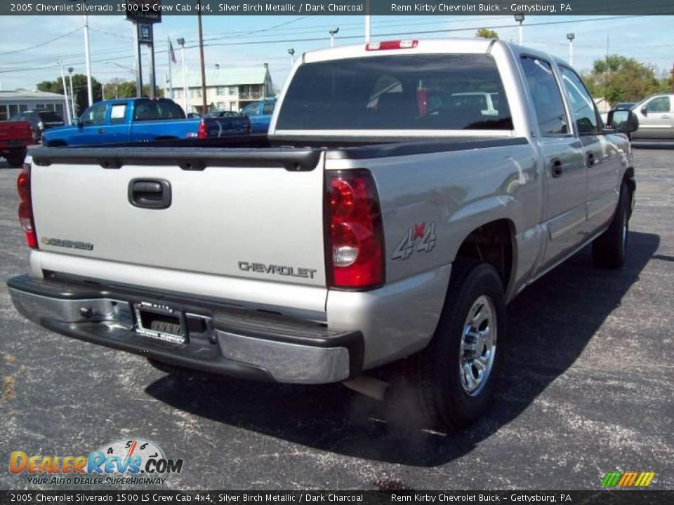2005 Chevrolet Silverado 1500 LS Crew Cab 4x4 Silver Birch Metallic / Dark Charcoal Photo #3