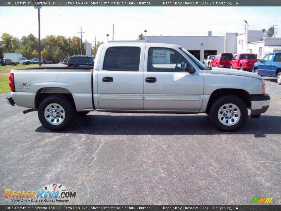 2005 Chevrolet Silverado 1500 LS Crew Cab 4x4 Silver Birch Metallic / Dark Charcoal Photo #5