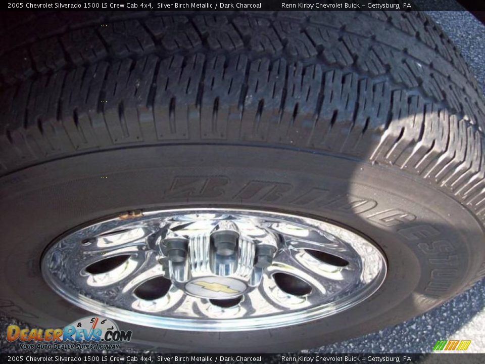 2005 Chevrolet Silverado 1500 LS Crew Cab 4x4 Silver Birch Metallic / Dark Charcoal Photo #11