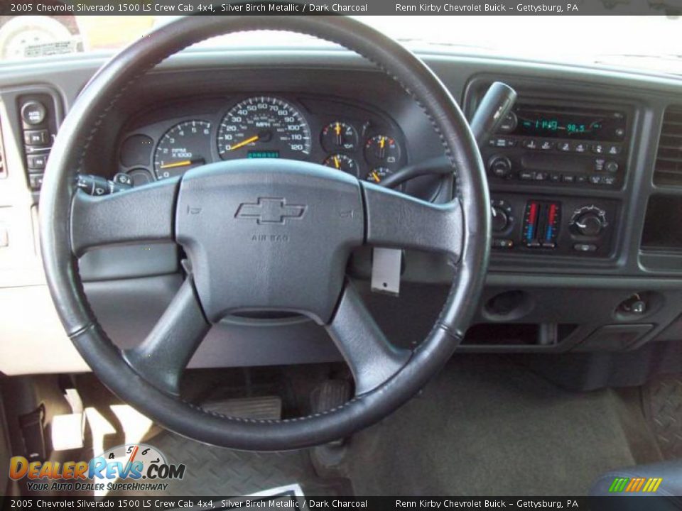2005 Chevrolet Silverado 1500 LS Crew Cab 4x4 Silver Birch Metallic / Dark Charcoal Photo #16