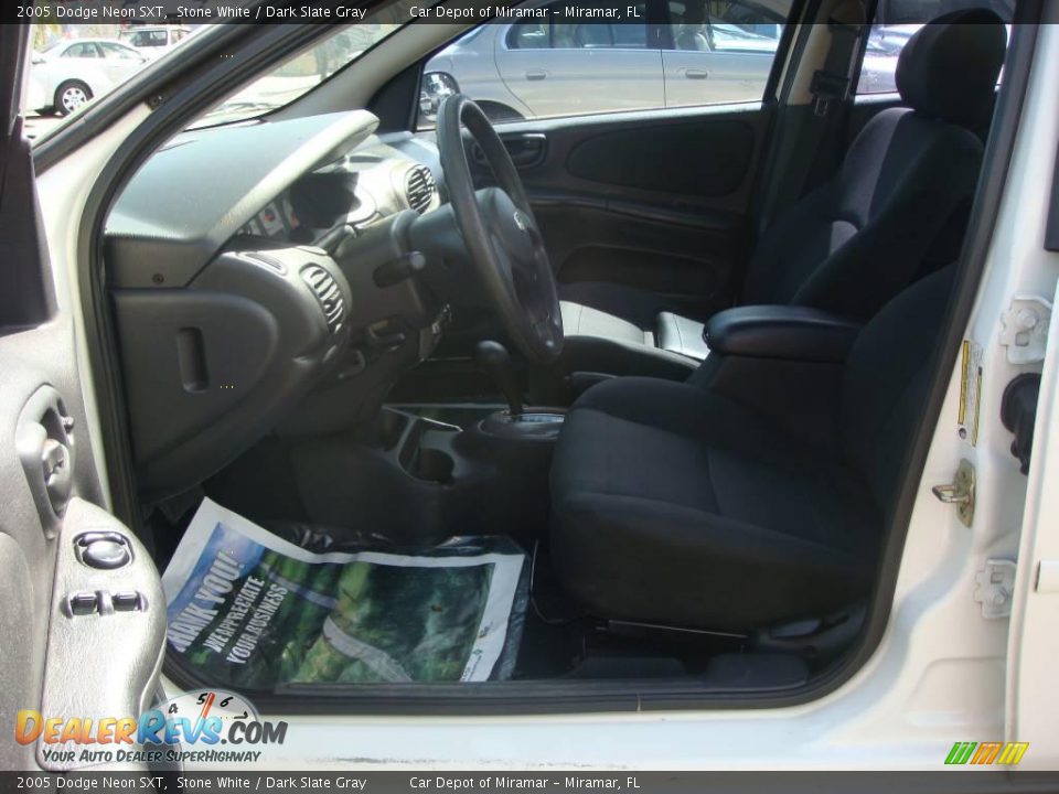 2005 Dodge Neon SXT Stone White / Dark Slate Gray Photo #10