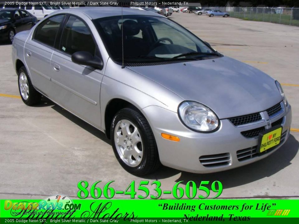 2005 Dodge Neon SXT Bright Silver Metallic / Dark Slate Gray Photo #1