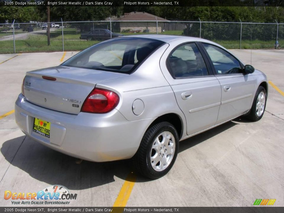 2005 Dodge Neon SXT Bright Silver Metallic / Dark Slate Gray Photo #3