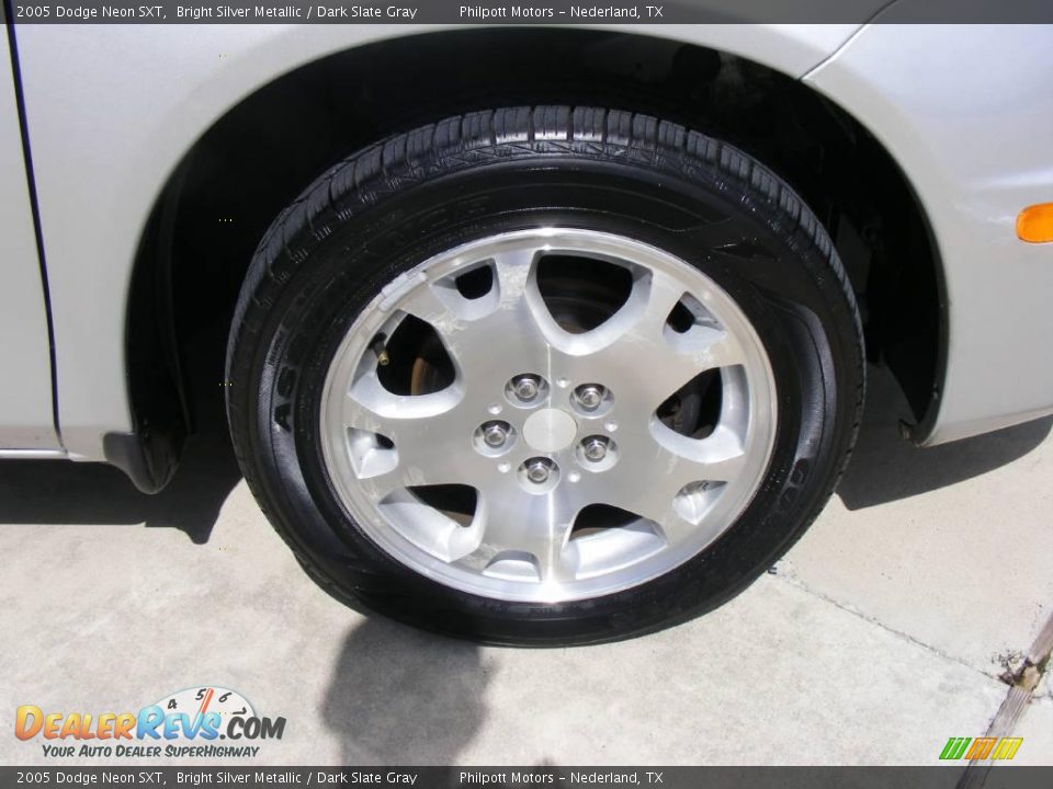2005 Dodge Neon SXT Bright Silver Metallic / Dark Slate Gray Photo #15