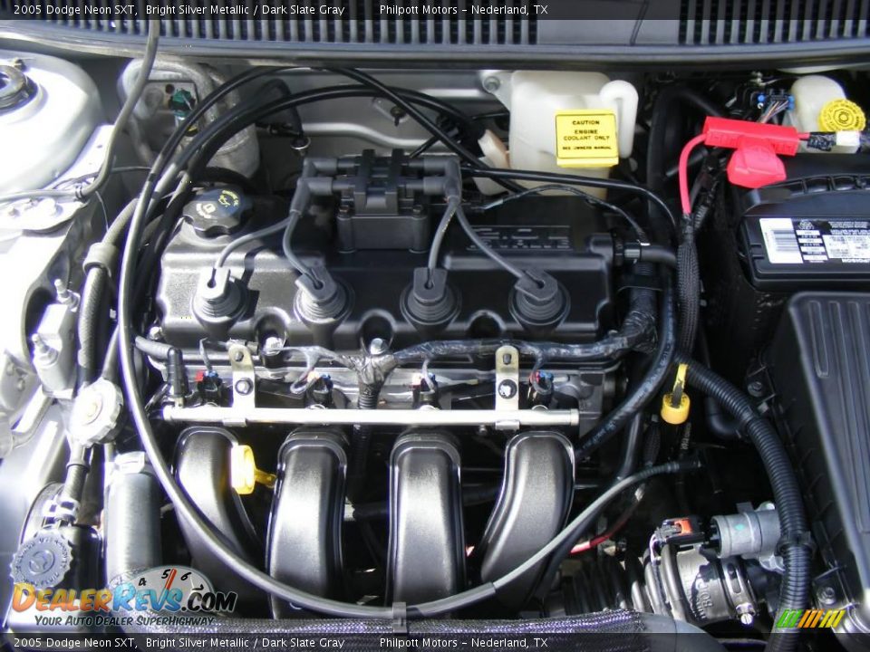 2005 Dodge Neon SXT Bright Silver Metallic / Dark Slate Gray Photo #19