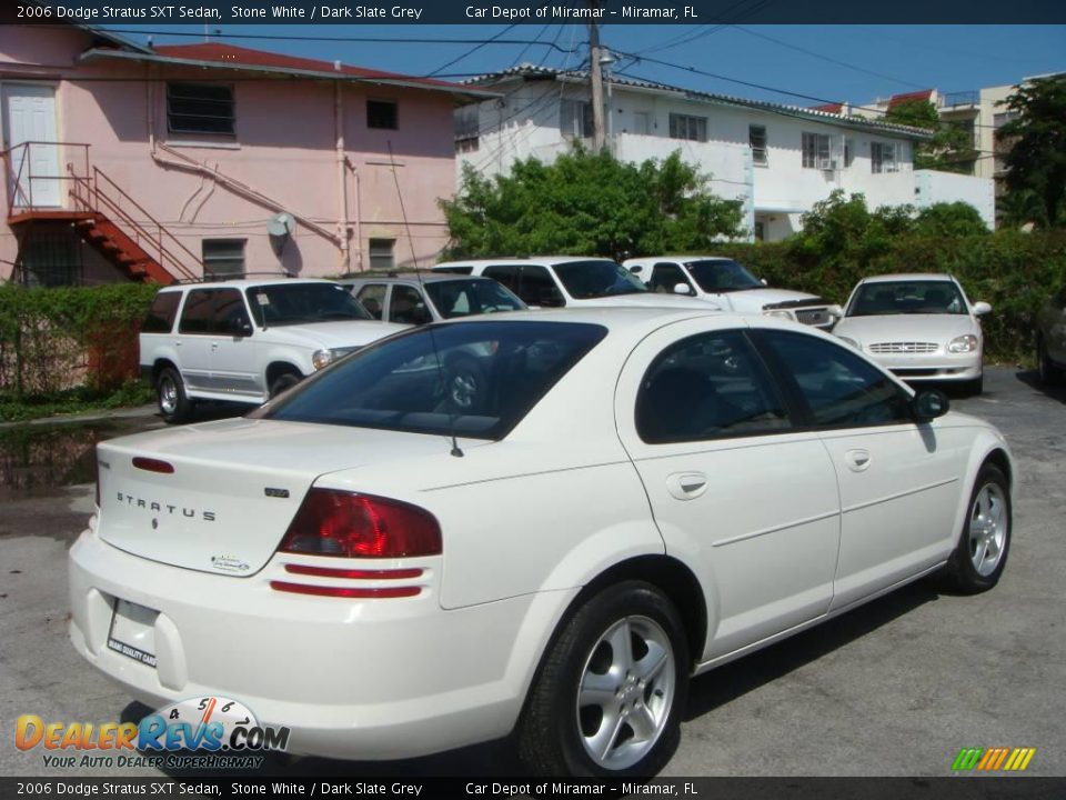 2006 Dodge Stratus SXT Sedan Stone White / Dark Slate Grey Photo #3