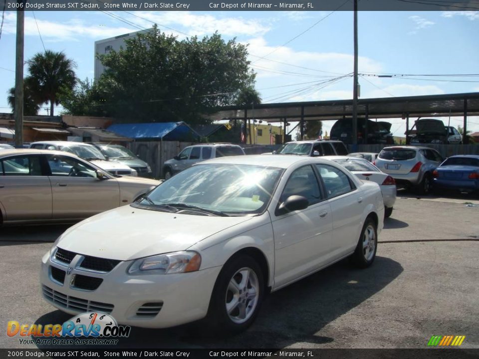 2006 Dodge Stratus SXT Sedan Stone White / Dark Slate Grey Photo #7