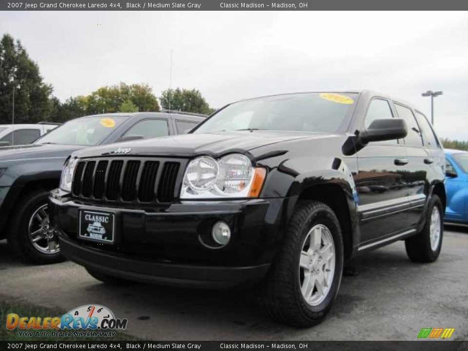 2007 Jeep Grand Cherokee Laredo 4x4 Black / Medium Slate Gray Photo #1