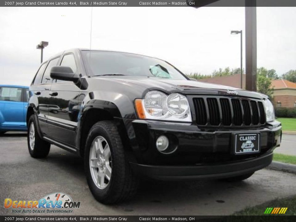 2007 Jeep Grand Cherokee Laredo 4x4 Black / Medium Slate Gray Photo #3